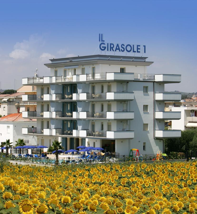 Residence Il Girasole 1 Alba Adriatica Exterior foto