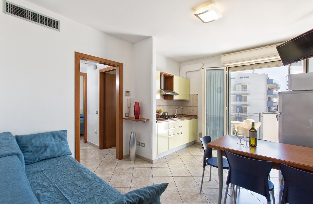 Residence Il Girasole 1 Alba Adriatica Exterior foto